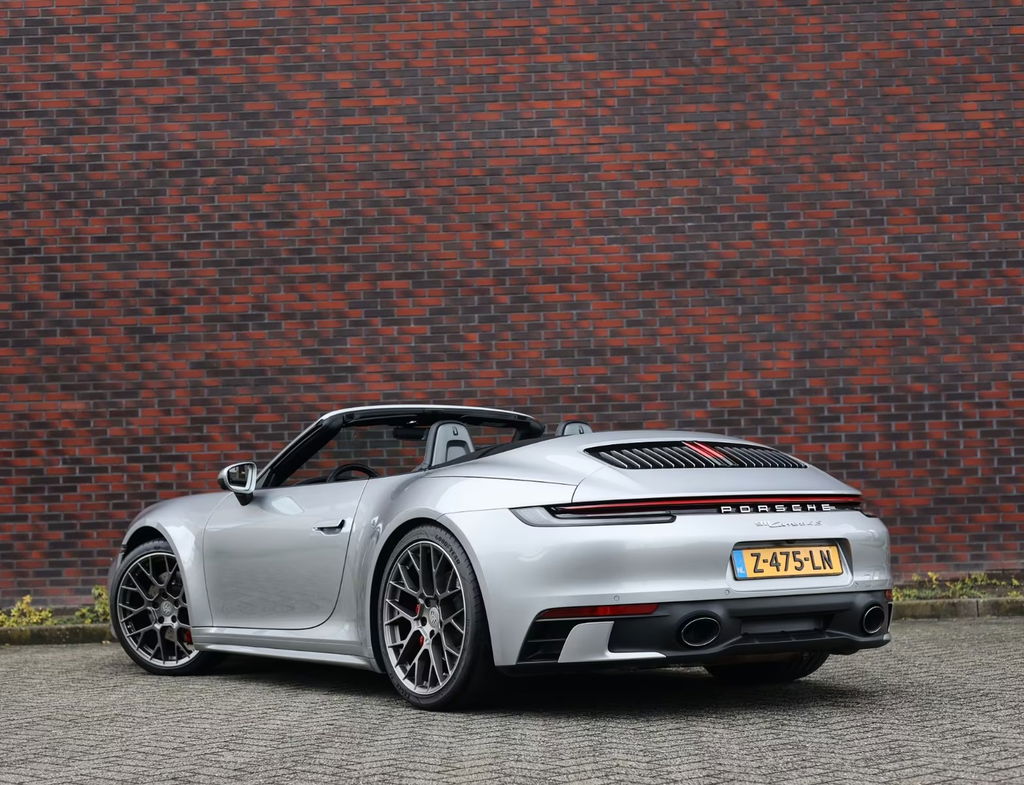 Porsche 992 Carrera 4S