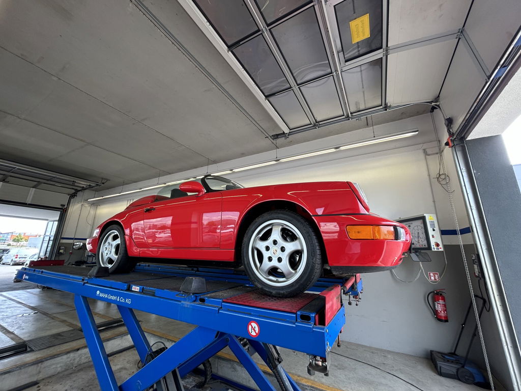 Porsche 964 Carrera 2 Speedster