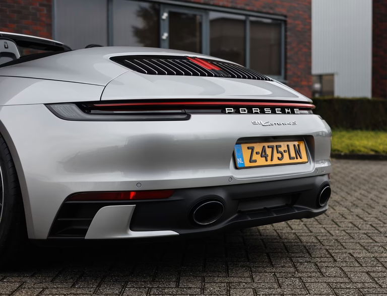 Porsche 992 Carrera 4S