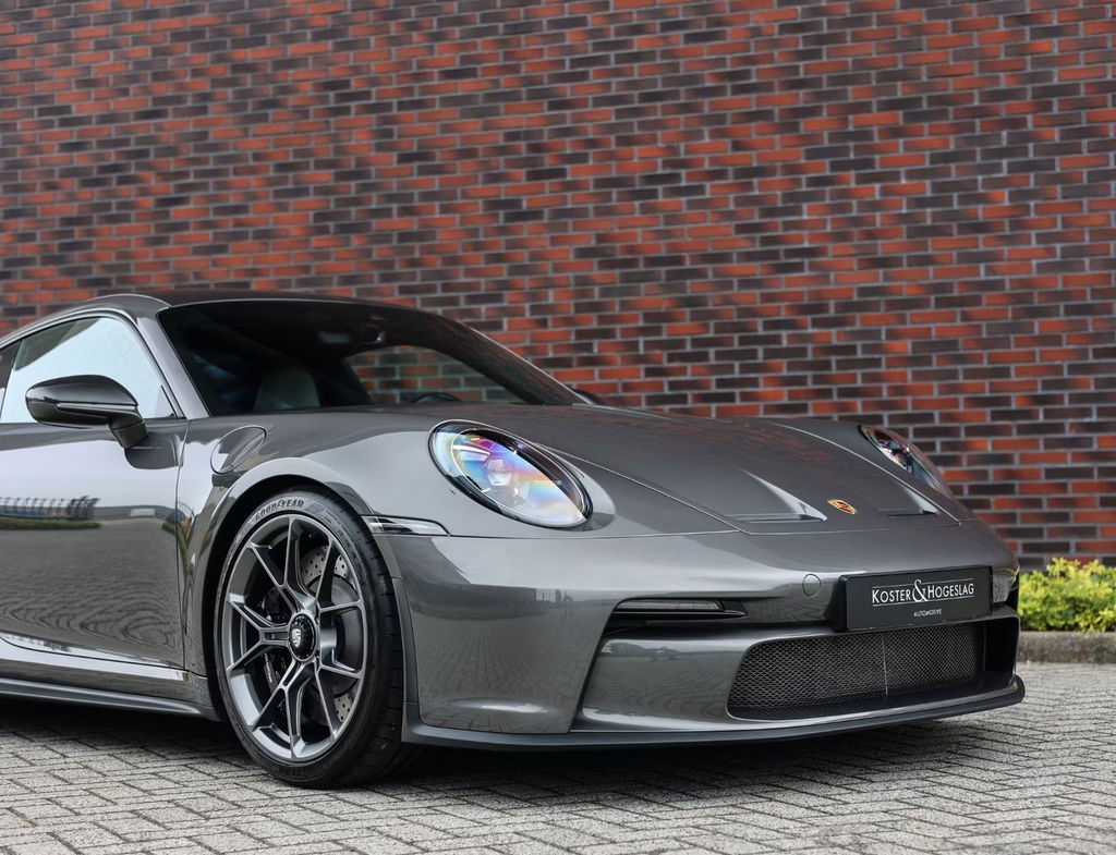 Porsche 992 GT3 Touring