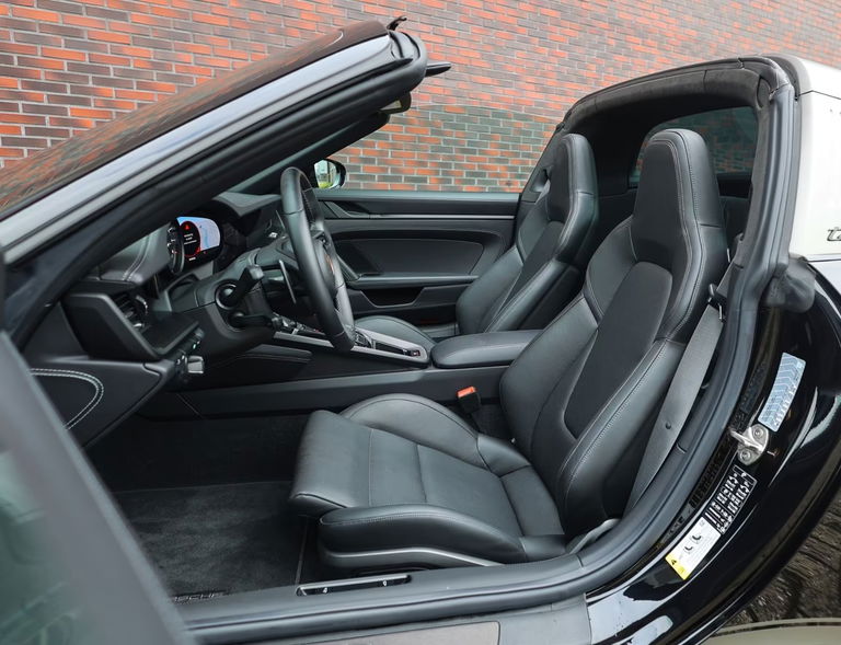 Porsche 992 Edition 50 Jahre Porsche Design