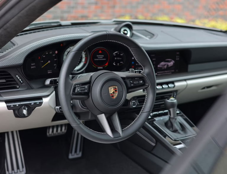 Porsche 992 GT3 Touring