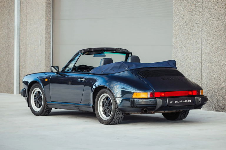 Porsche 911 Carrera 3.2