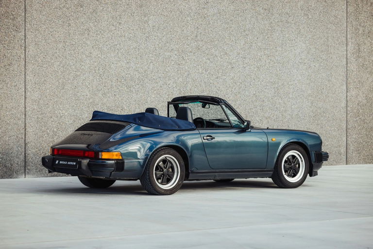 Porsche 911 Carrera 3.2