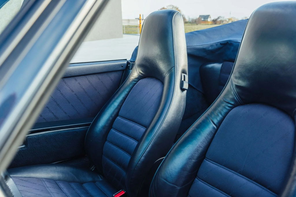 Porsche 911 Carrera 3.2