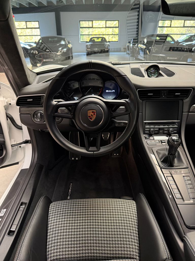 Porsche 911 R