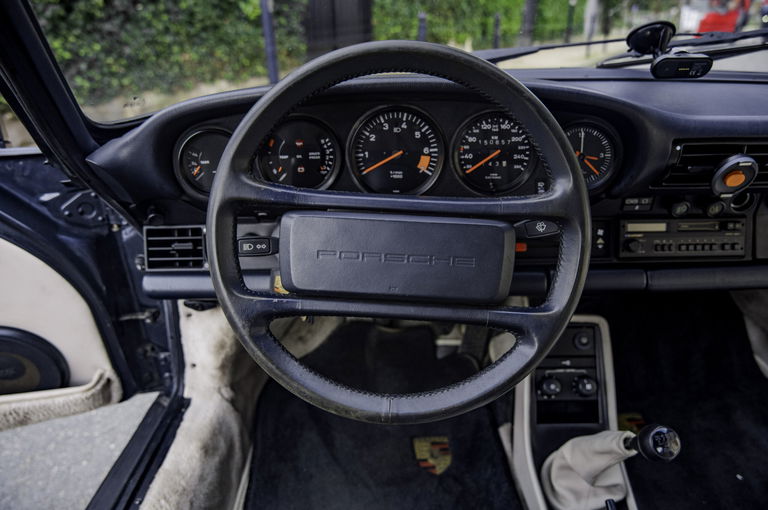 Porsche 911 Carrera 3.2