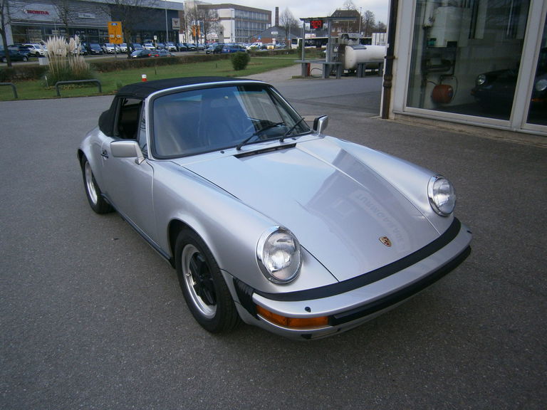 Porsche 911 Carrera 3.2 