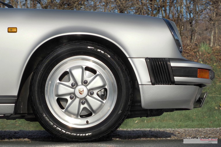 Porsche 911 Carrera 3.2