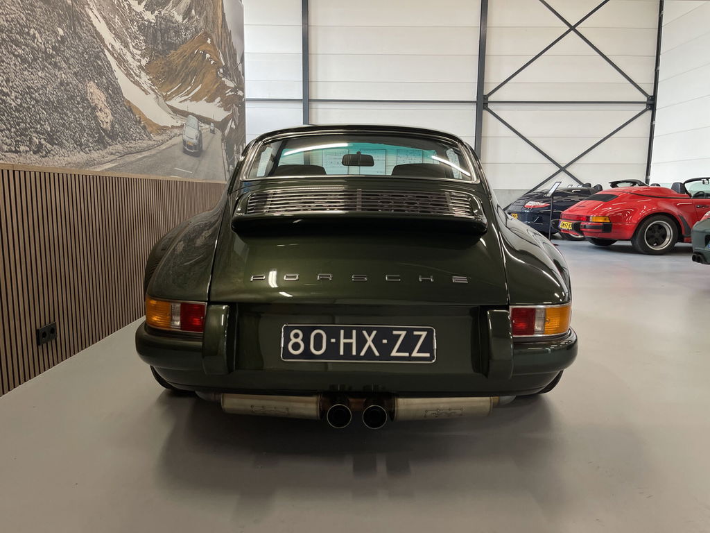 Porsche 911 Backdate