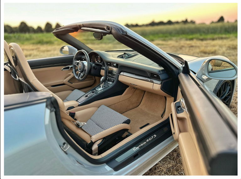 Porsche 991 Carrera 4 GTS