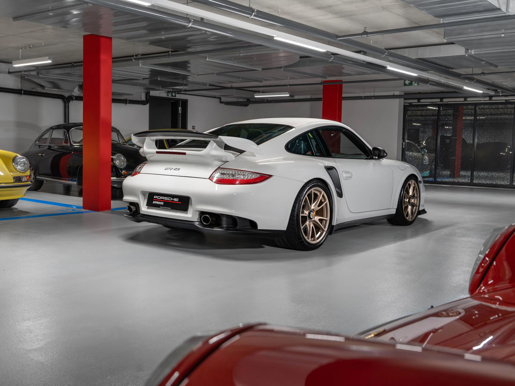 Porsche 997.2 GT2 RS 2011 - elferspot.com - Marketplace for