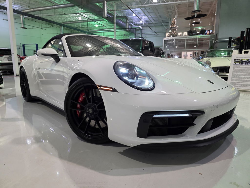 Porsche 992 Carrera GTS