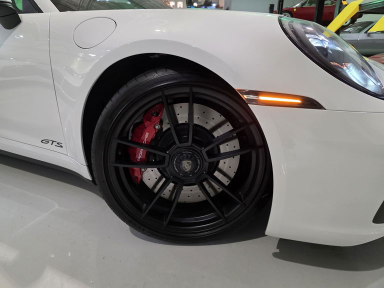 Porsche 992 Carrera GTS