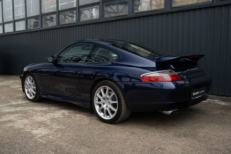 Porsche 996 Carrera 4