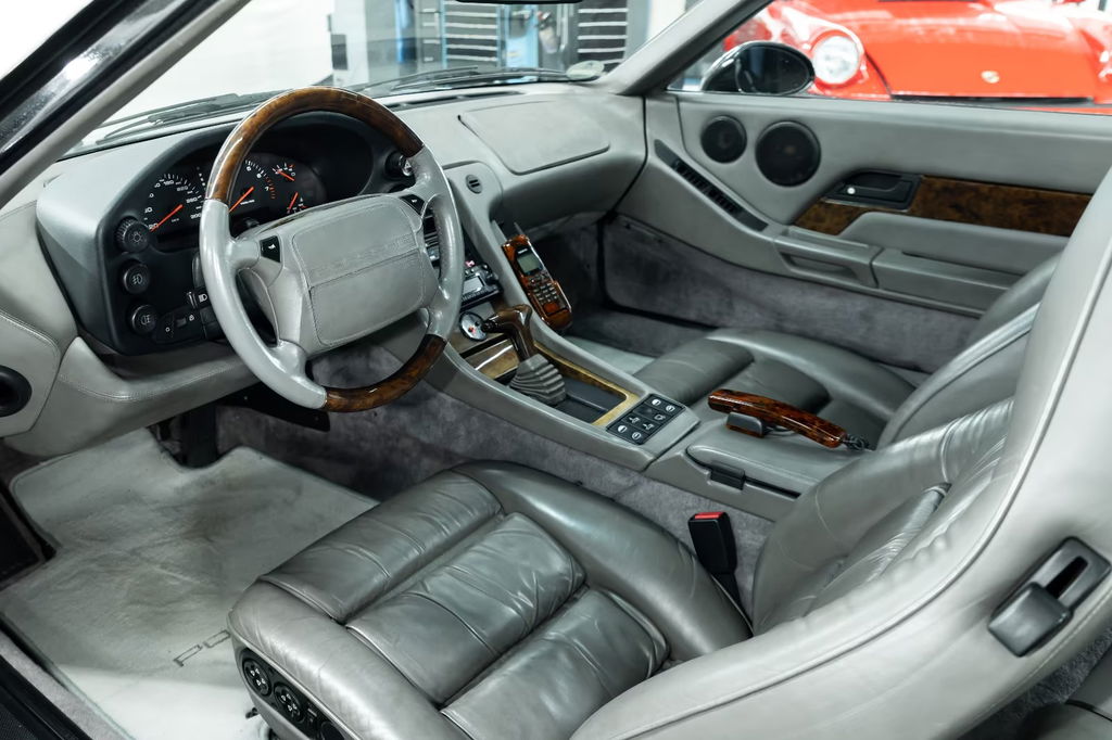 Porsche 928 GTS