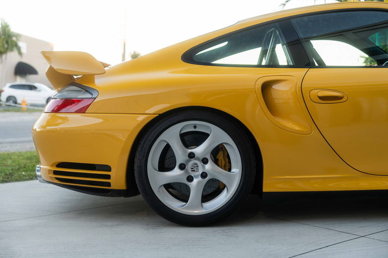 Porsche 996 GT2