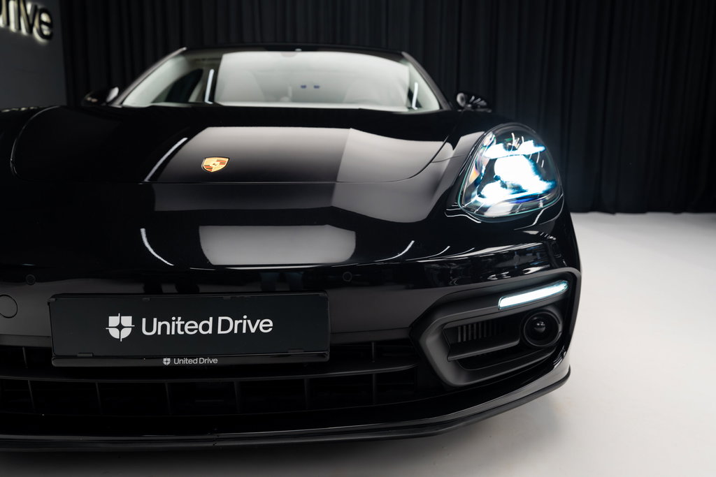 Porsche Panamera 4