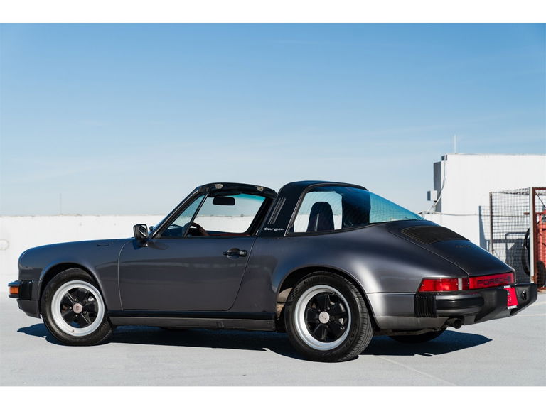 Porsche 911 Carrera 3.2