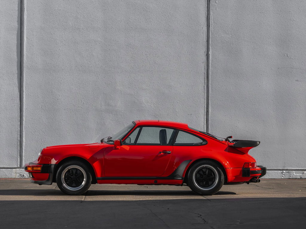 Porsche 911 Turbo 3.3 (US)