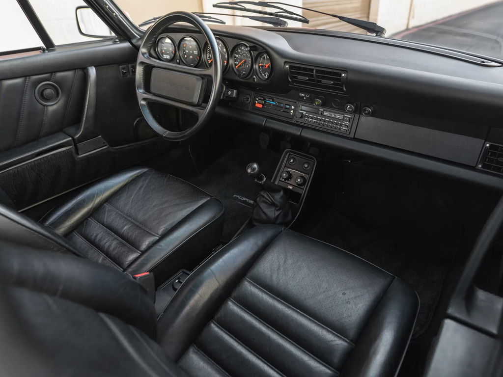 Porsche 911 Turbo 3.3 (US)