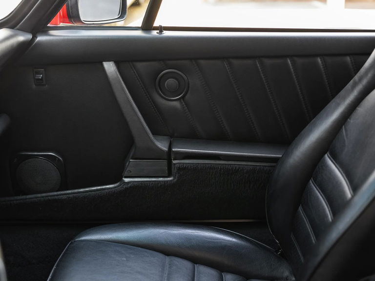 Porsche 911 Turbo 3.3 (US)