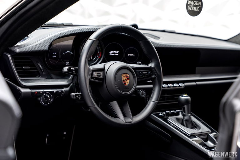 Porsche 992 GT3 Touring