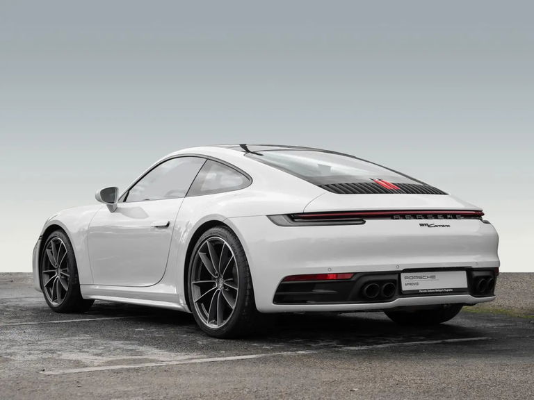 Porsche 992 Carrera