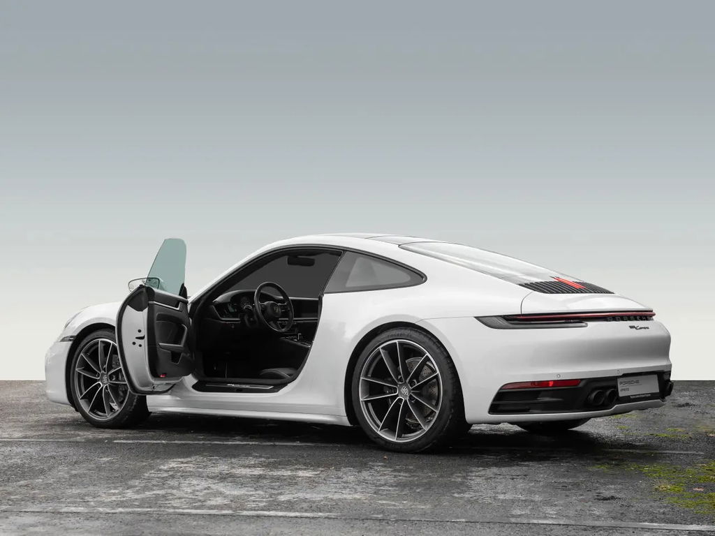 Porsche 992 Carrera