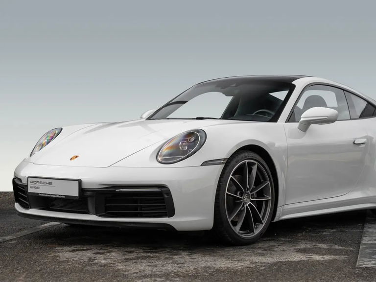 Porsche 992 Carrera