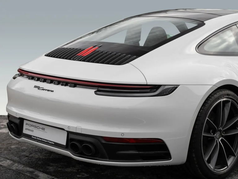 Porsche 992 Carrera
