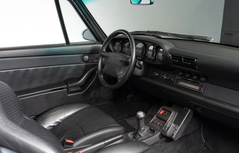 Porsche 993 Carrera 4S