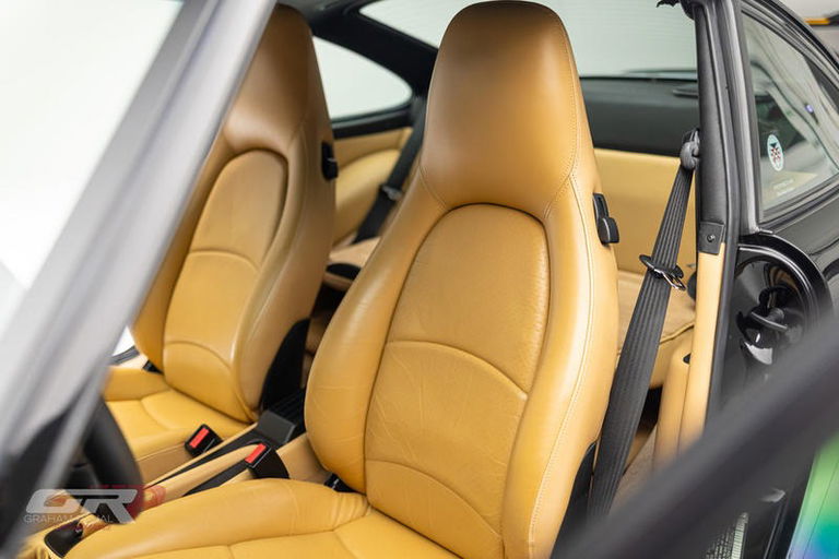 Porsche 993 Carrera 4S