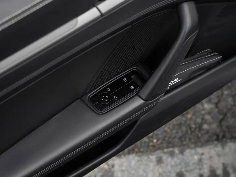 Porsche 992 Targa 4S