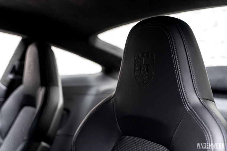 Porsche 992 GT3 Touring