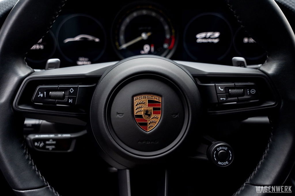 Porsche 992 GT3 Touring