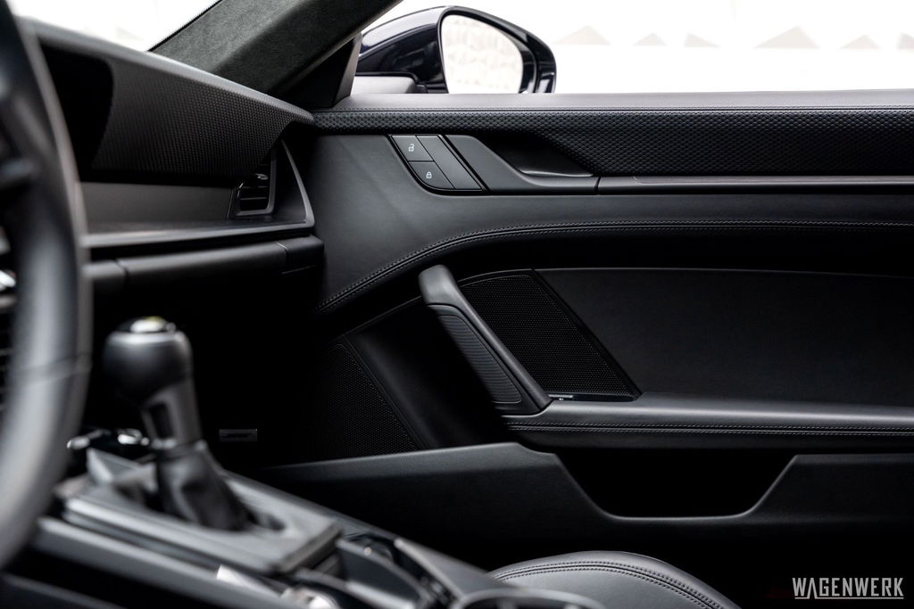 Porsche 992 GT3 Touring