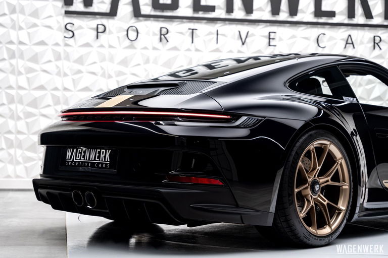 Porsche 992 GT3 Touring