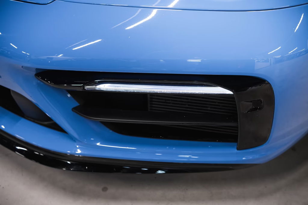 Porsche 992 Carrera 4 GTS