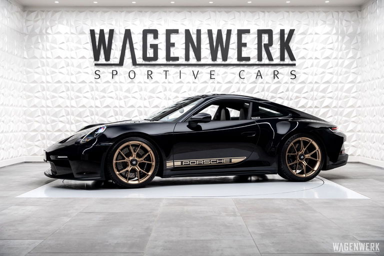 Porsche 992 GT3 Touring