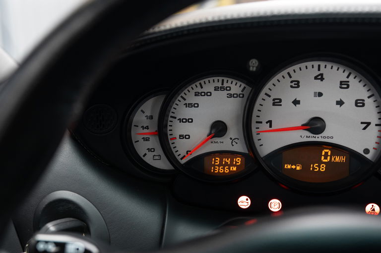 Porsche 996 Carrera 4