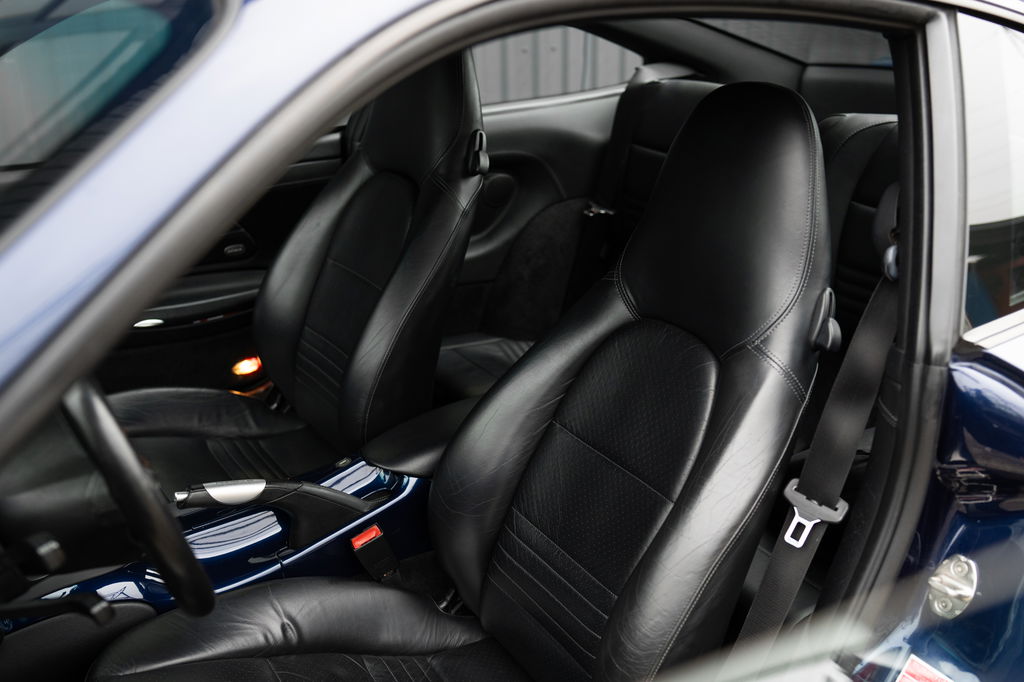 Porsche 996 Carrera 4