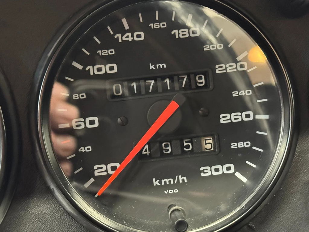 Porsche 964 Carrera 2 Speedster