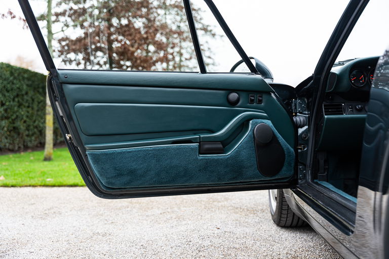 Porsche 993 Carrera 4