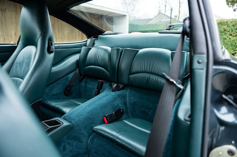 Porsche 993 Carrera 4