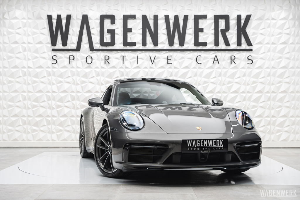 Porsche 992 Carrera 4S
