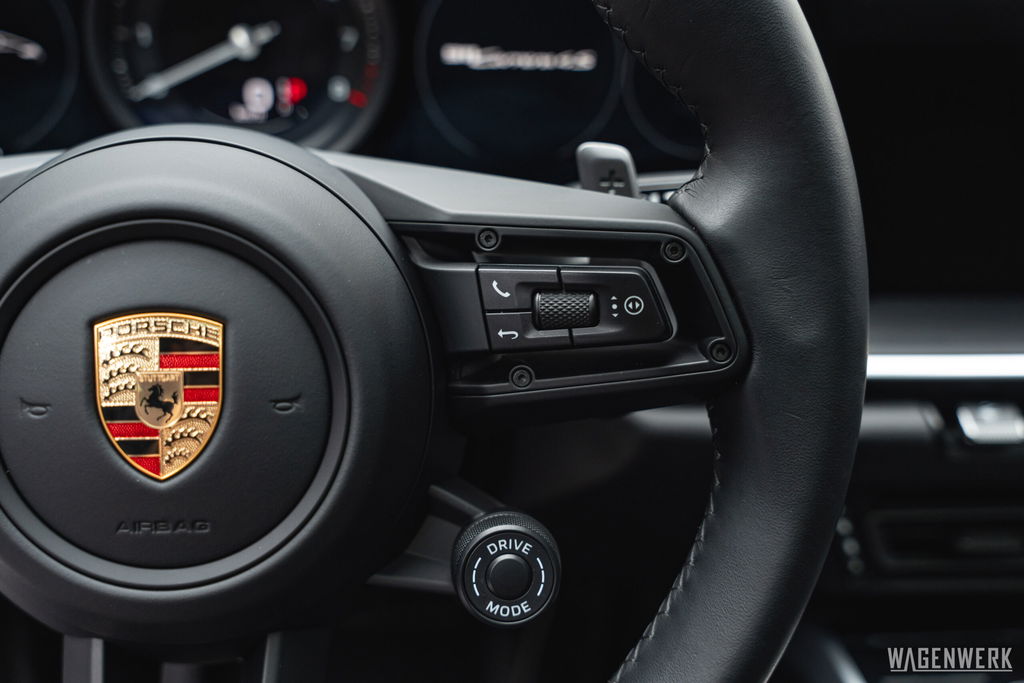 Porsche 992 Carrera 4S