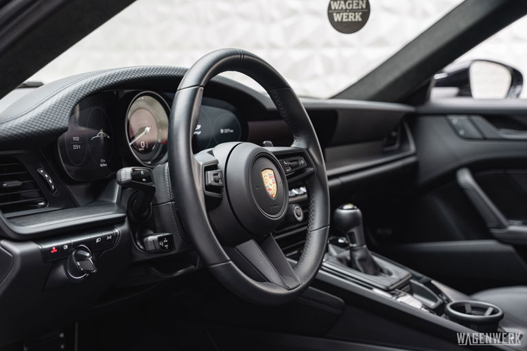 Porsche 992 GT3 Touring