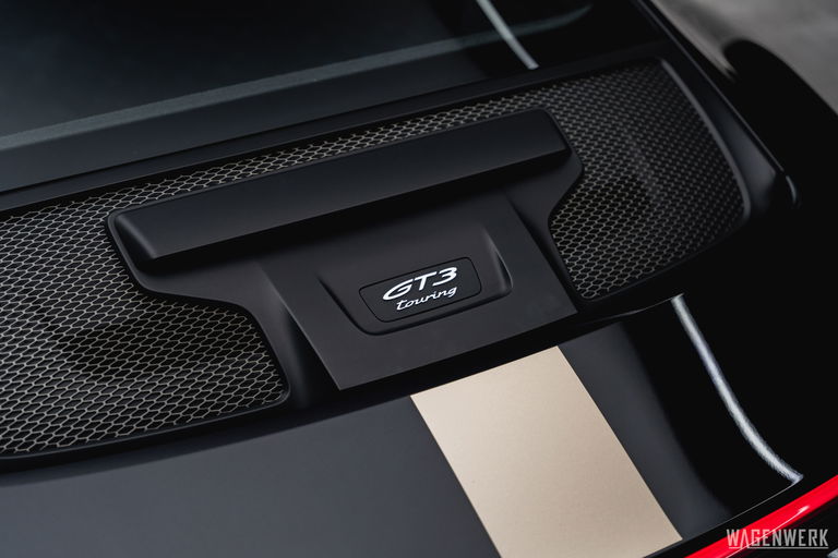 Porsche 992 GT3 Touring