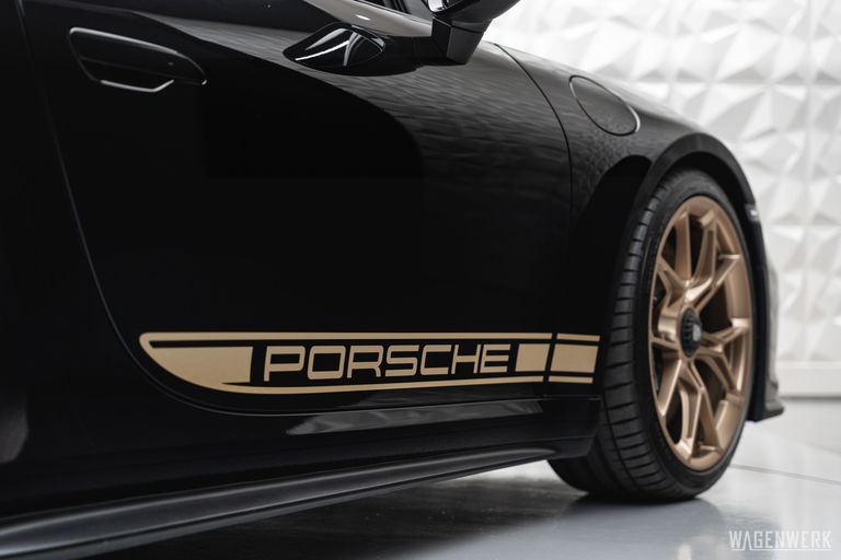 Porsche 992 GT3 Touring